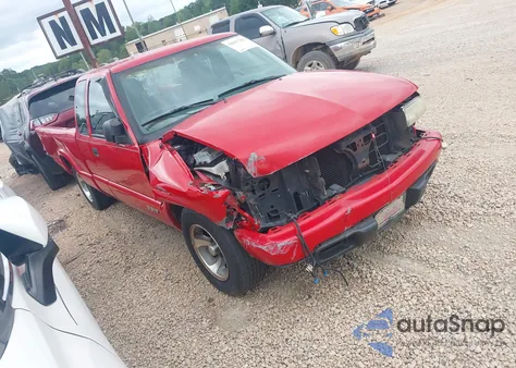 2003 Chevrolet S-10 Ls из США, поврежденный, VIN 1GCCS19H938271991